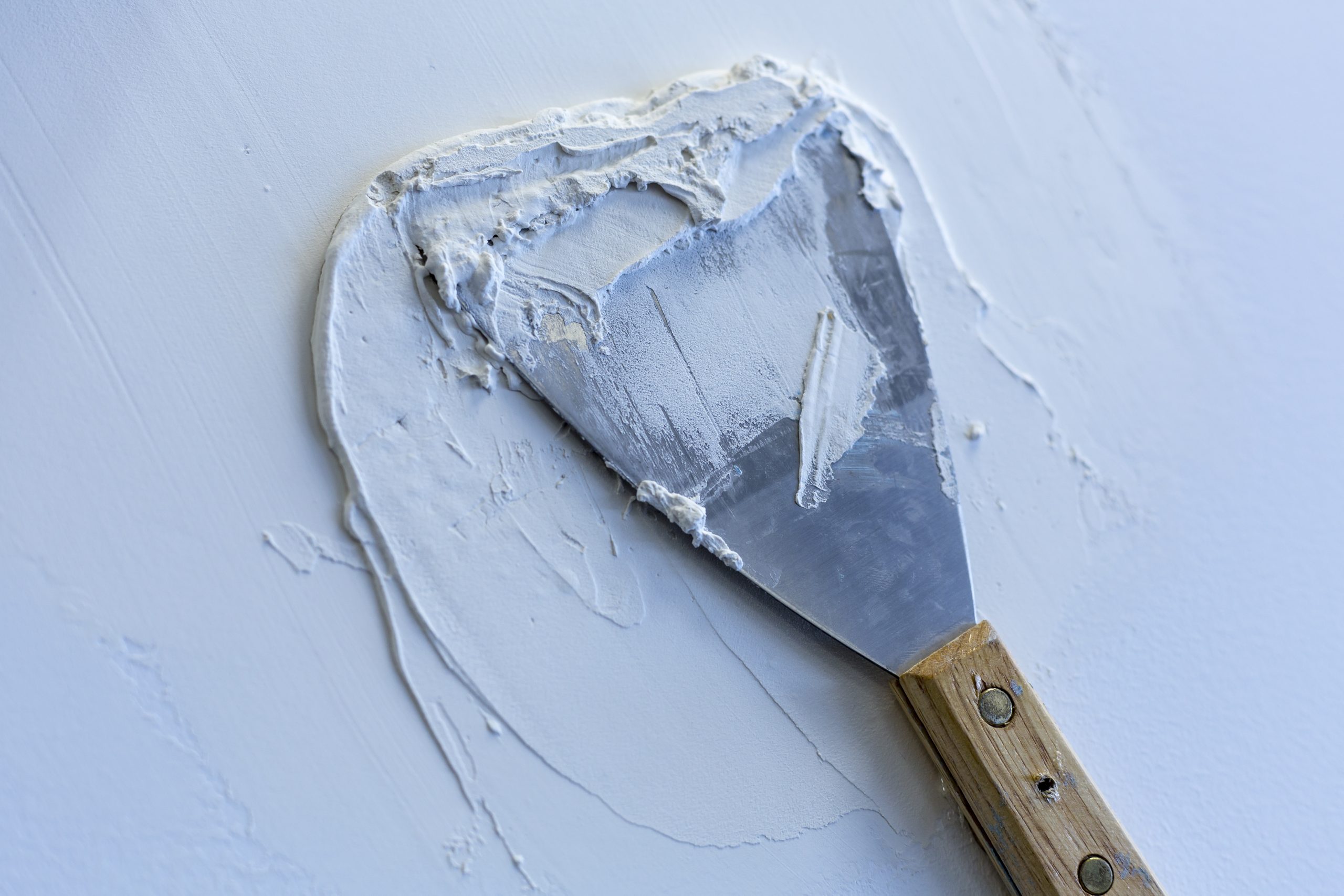 Homeowner’s Guide to Drywall Repair: Tools, Tips & Touchups